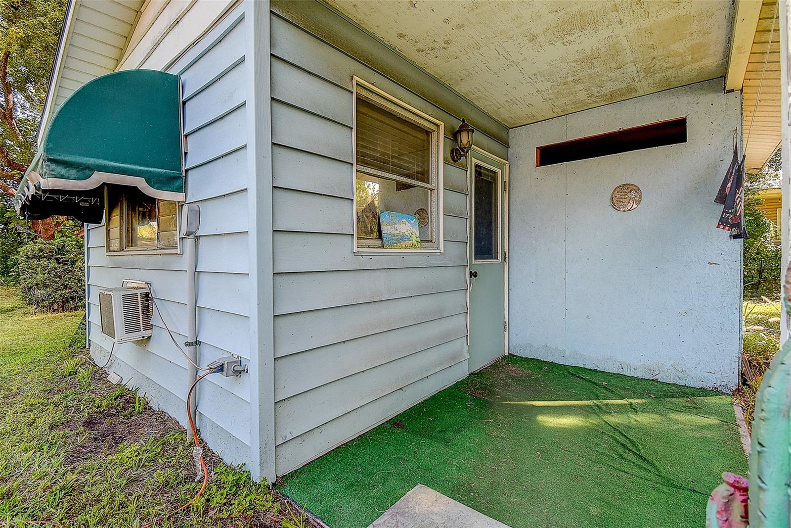 Cottage with 1 bedroom/living area and framed in bath with plumbing (needs finishing)