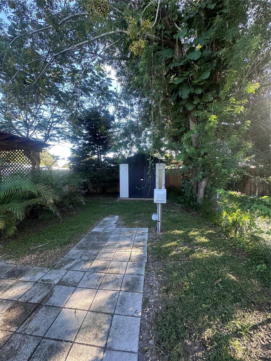 4762 54TH AVENUE N, St Petersburg, FL 33714