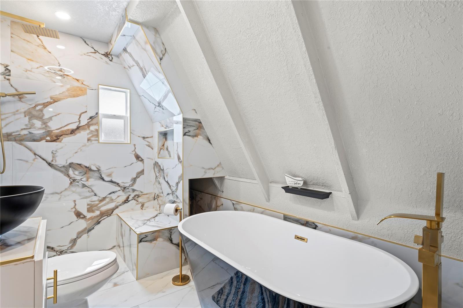 MAIN BATH