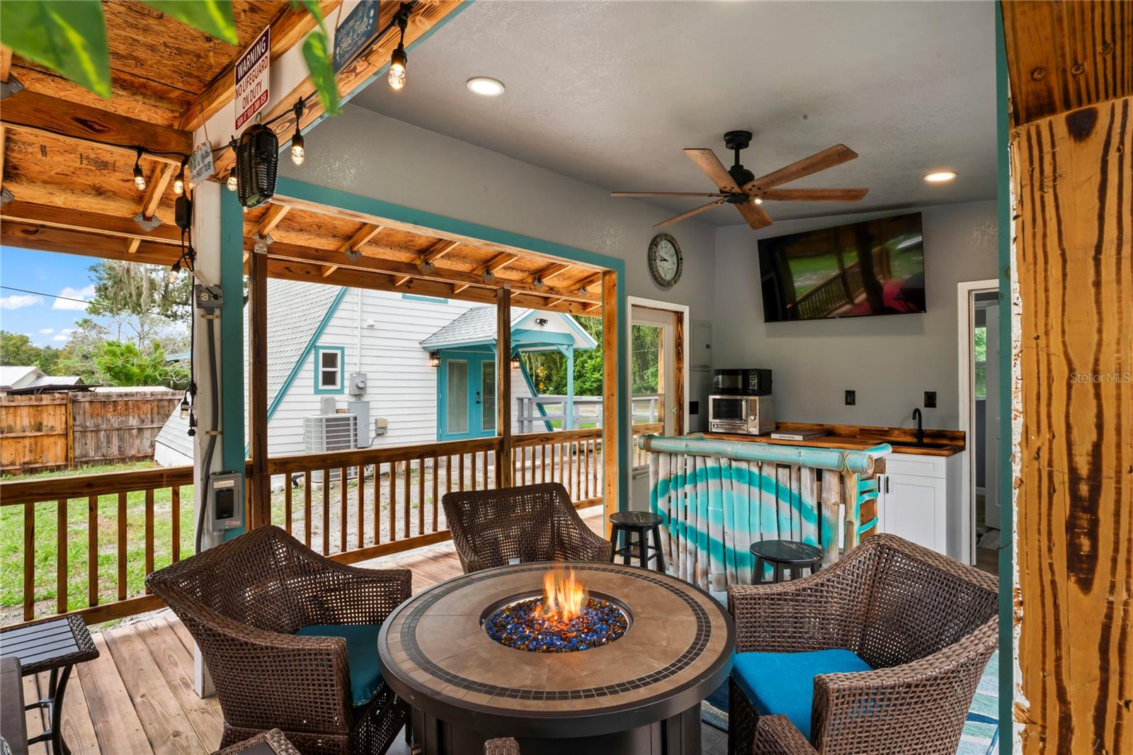 FIRE PIT