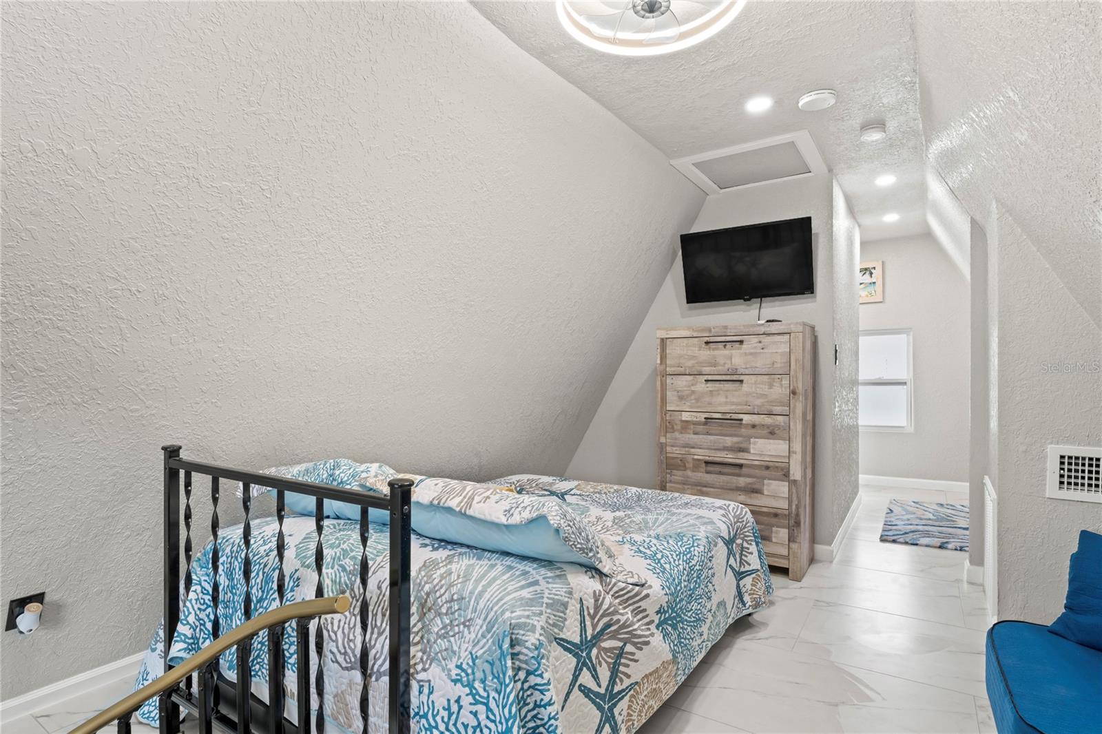 UPSTAIRS BED