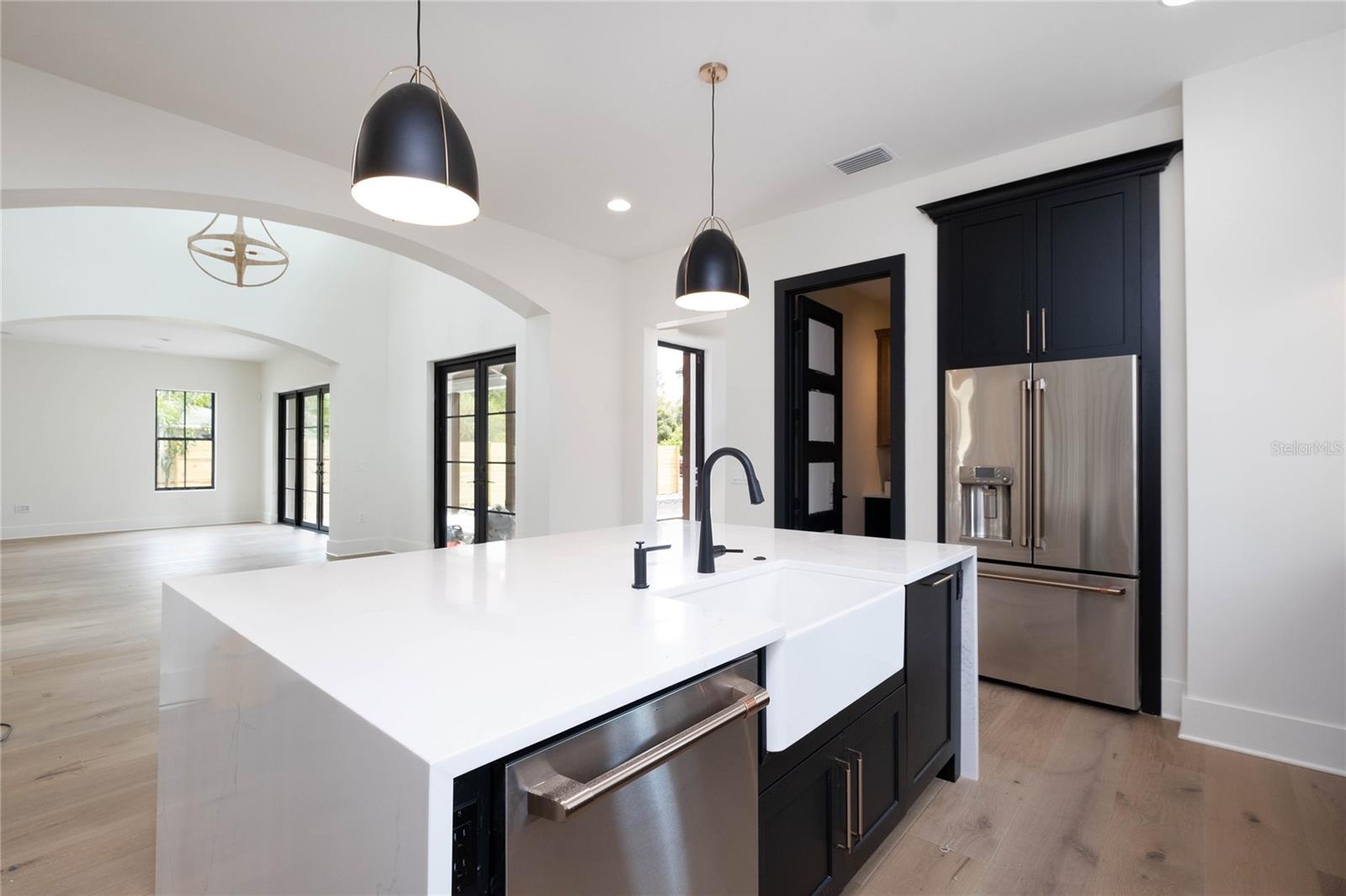 805 W INDIANA AVENUE, Tampa, FL 33603 805 W INDIANA AVENUE, Tampa, FL 33603
