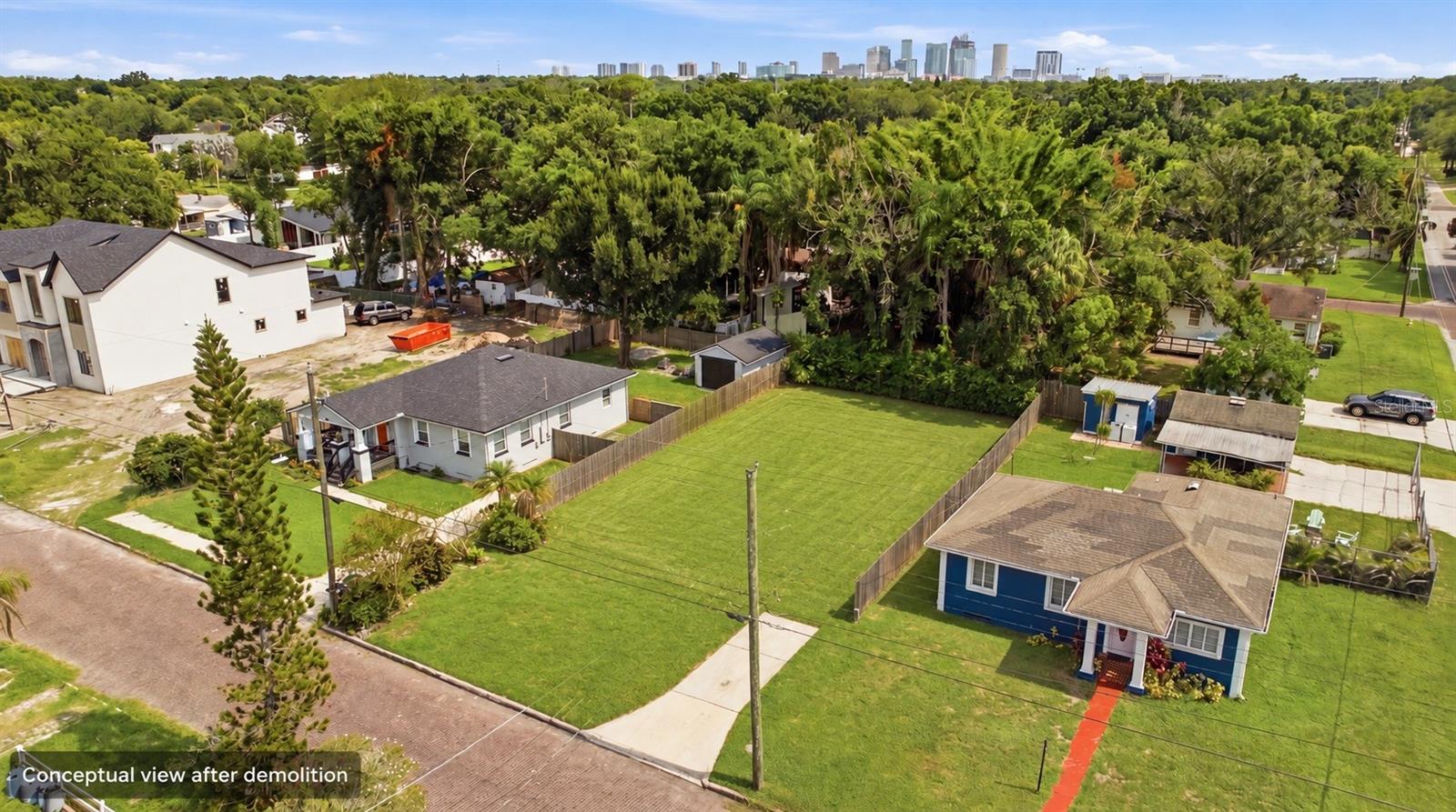 818 W KENTUCKY AVENUE, Tampa, FL 33603