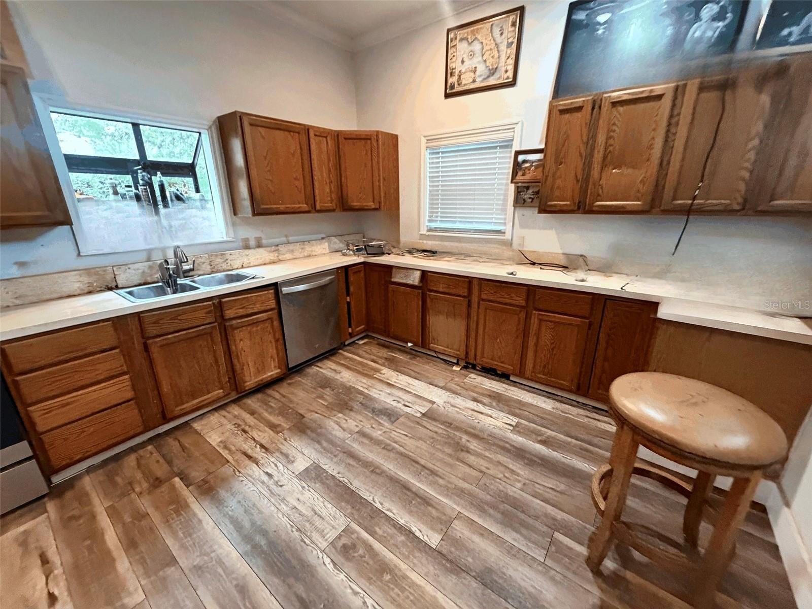 3090 PHOENIX AVENUE, Oldsmar, FL 34677