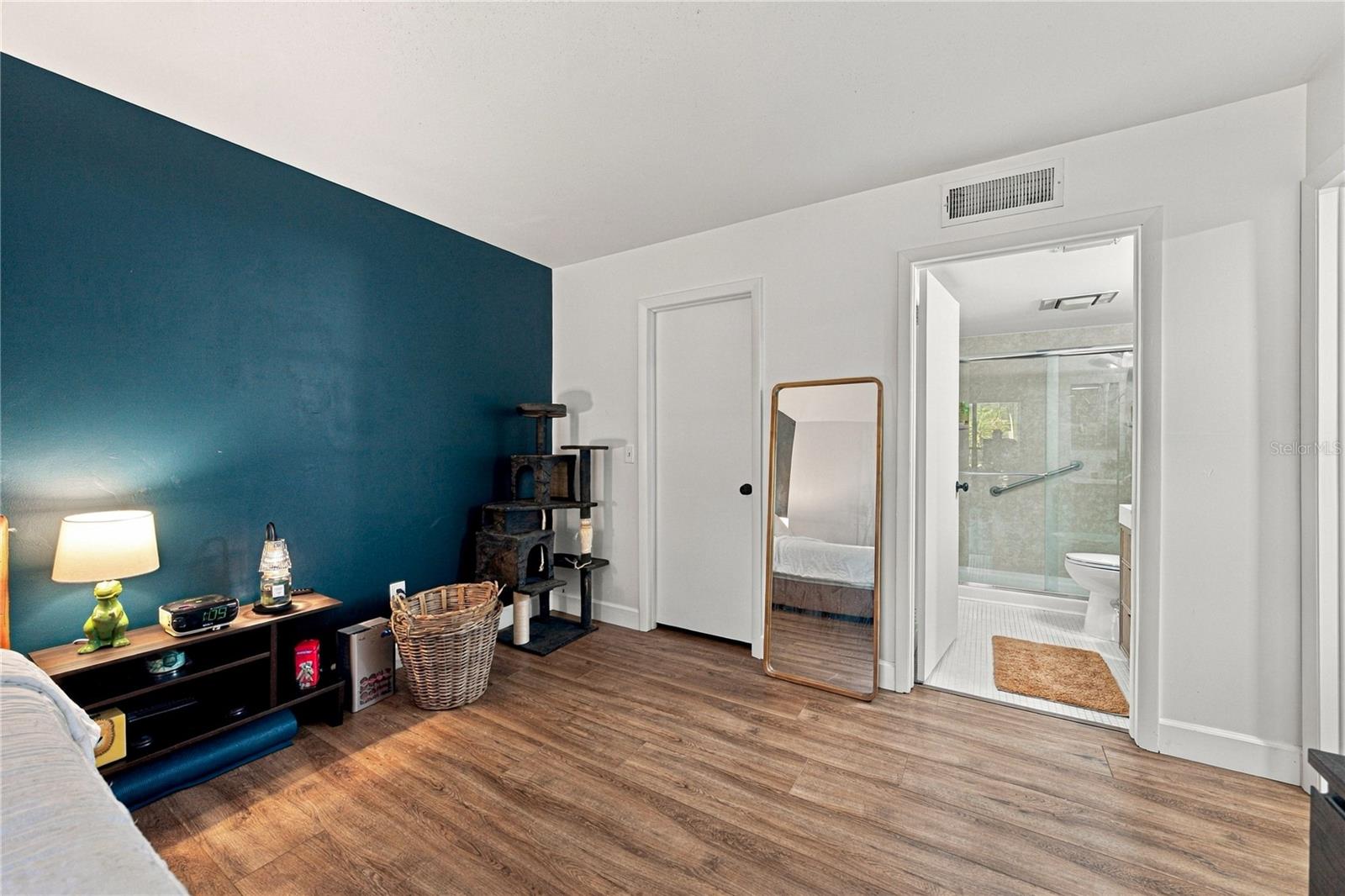 Massive Primary Suite Fresh and Clean with On Suite Bath and Walk In Closet