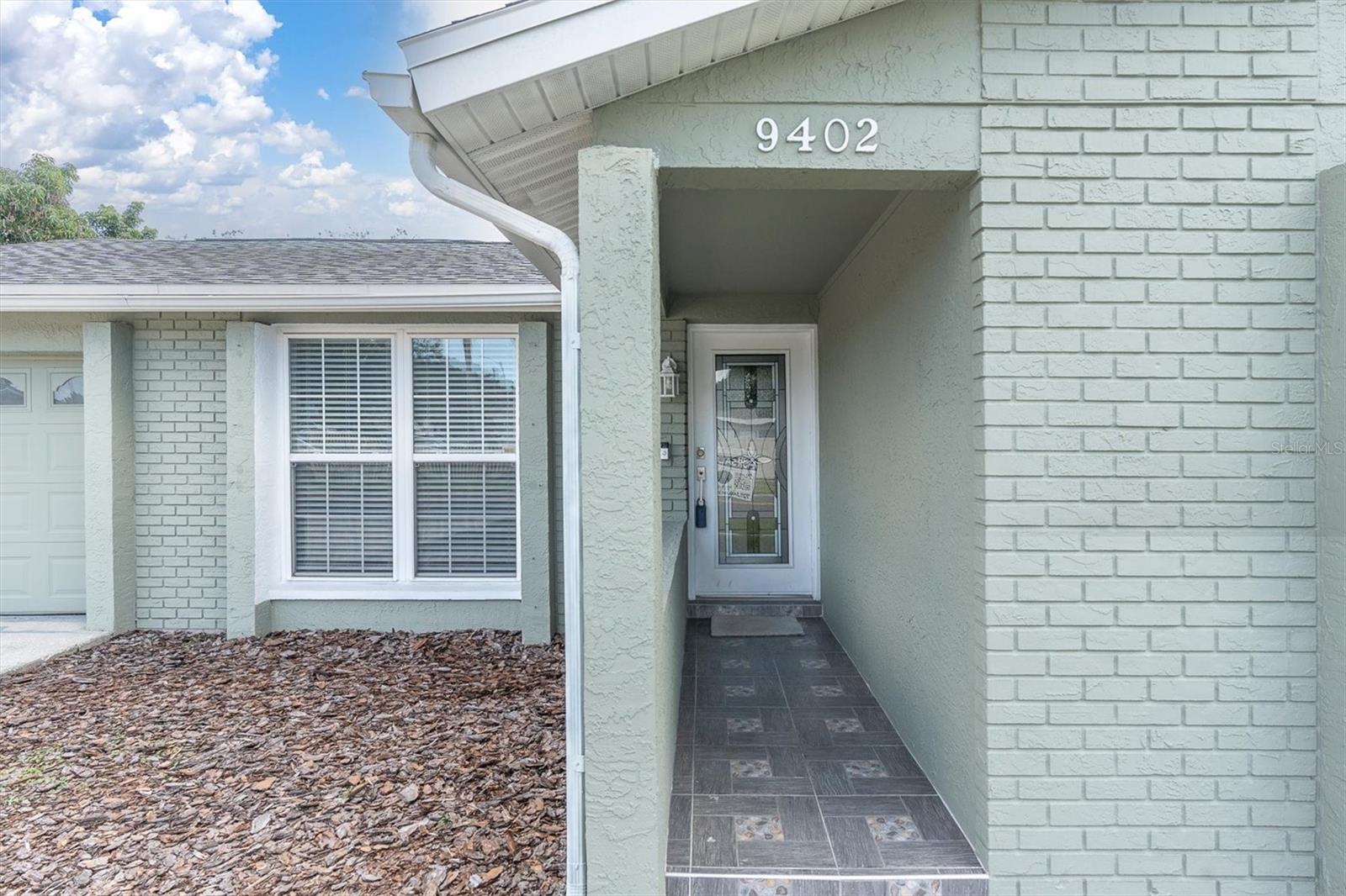 9402 ATTENBURY DRIVE, Tampa, FL 33615