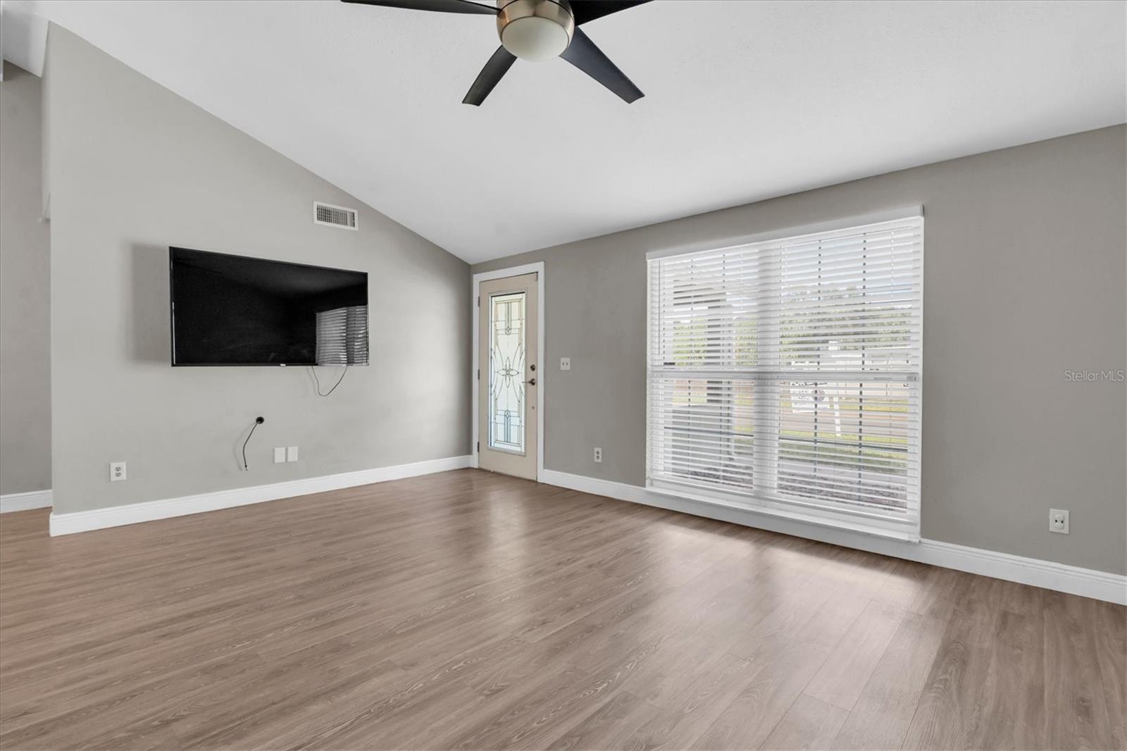9402 ATTENBURY DRIVE, Tampa, FL 33615