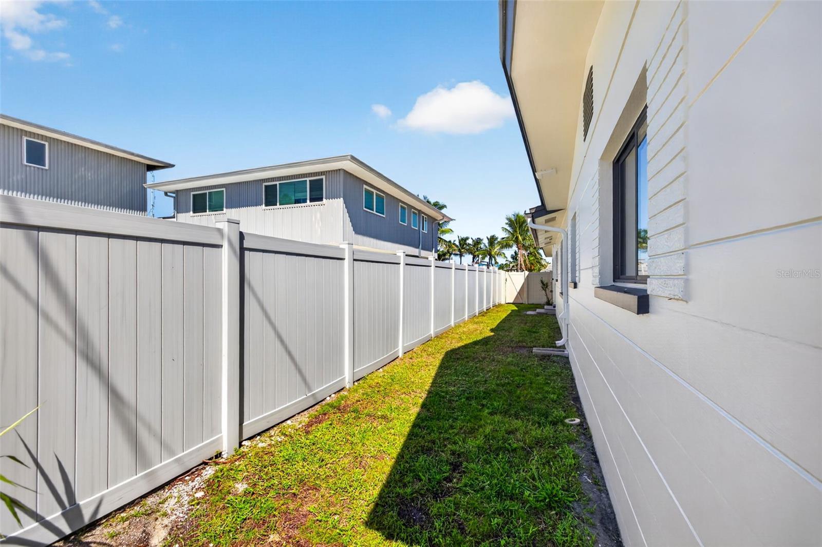 2015 DOLPHIN BOULEVARD S, St Petersburg, FL 33707