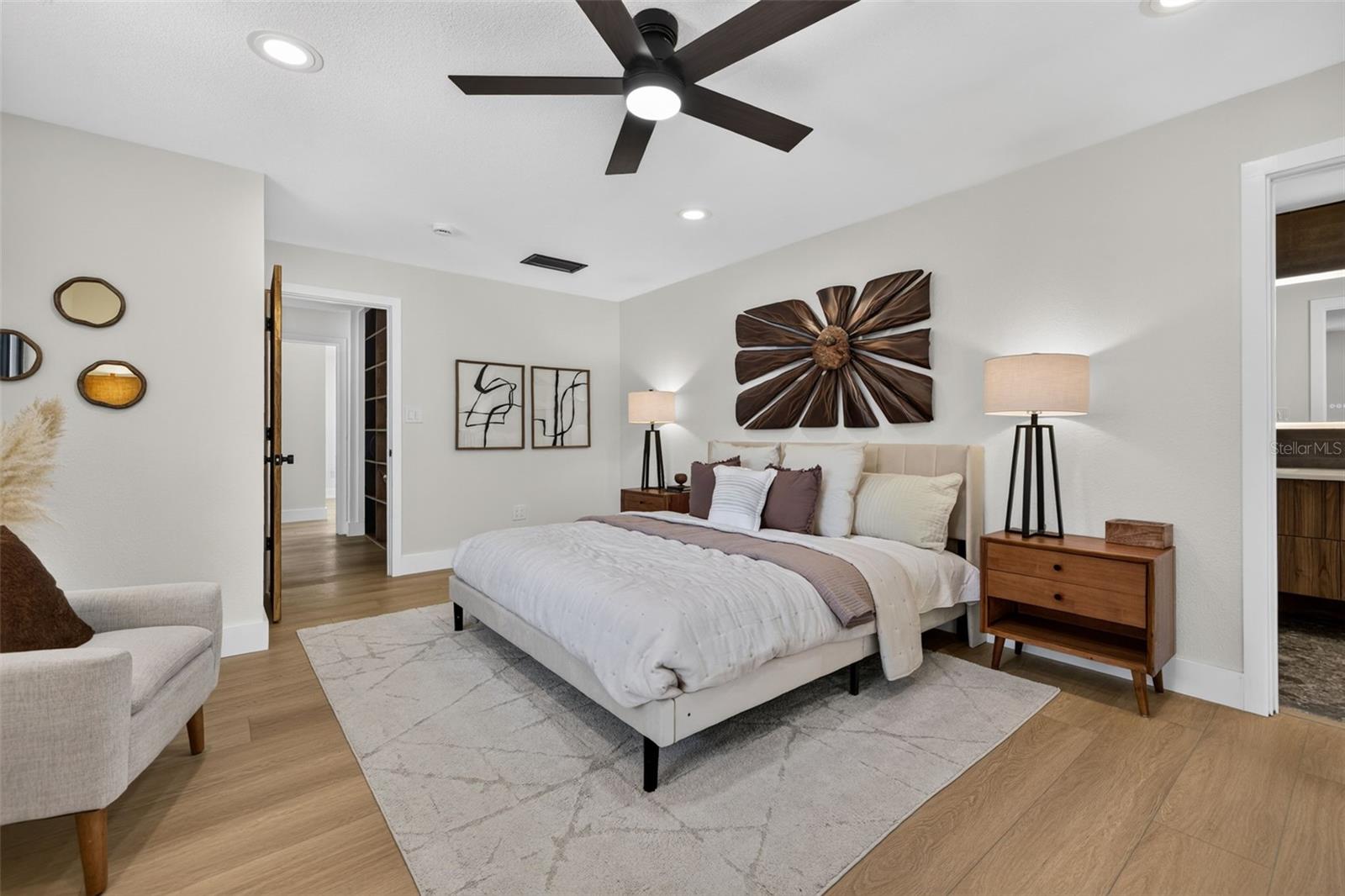 2015 DOLPHIN BOULEVARD S, St Petersburg, FL 33707
