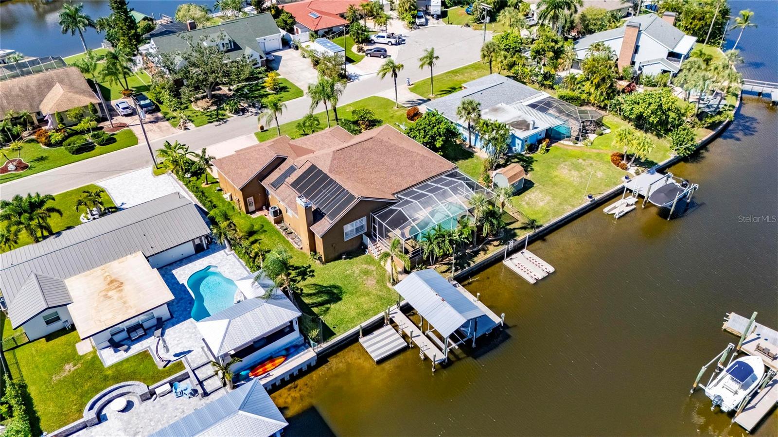 761 KINGSTON COURT, Apollo Beach, FL 33572