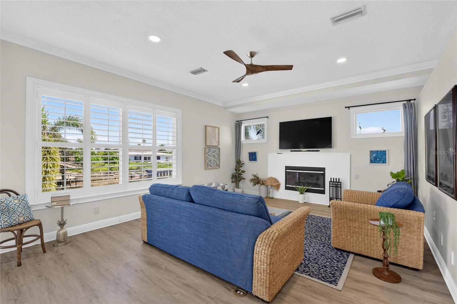 761 KINGSTON COURT, Apollo Beach, FL 33572