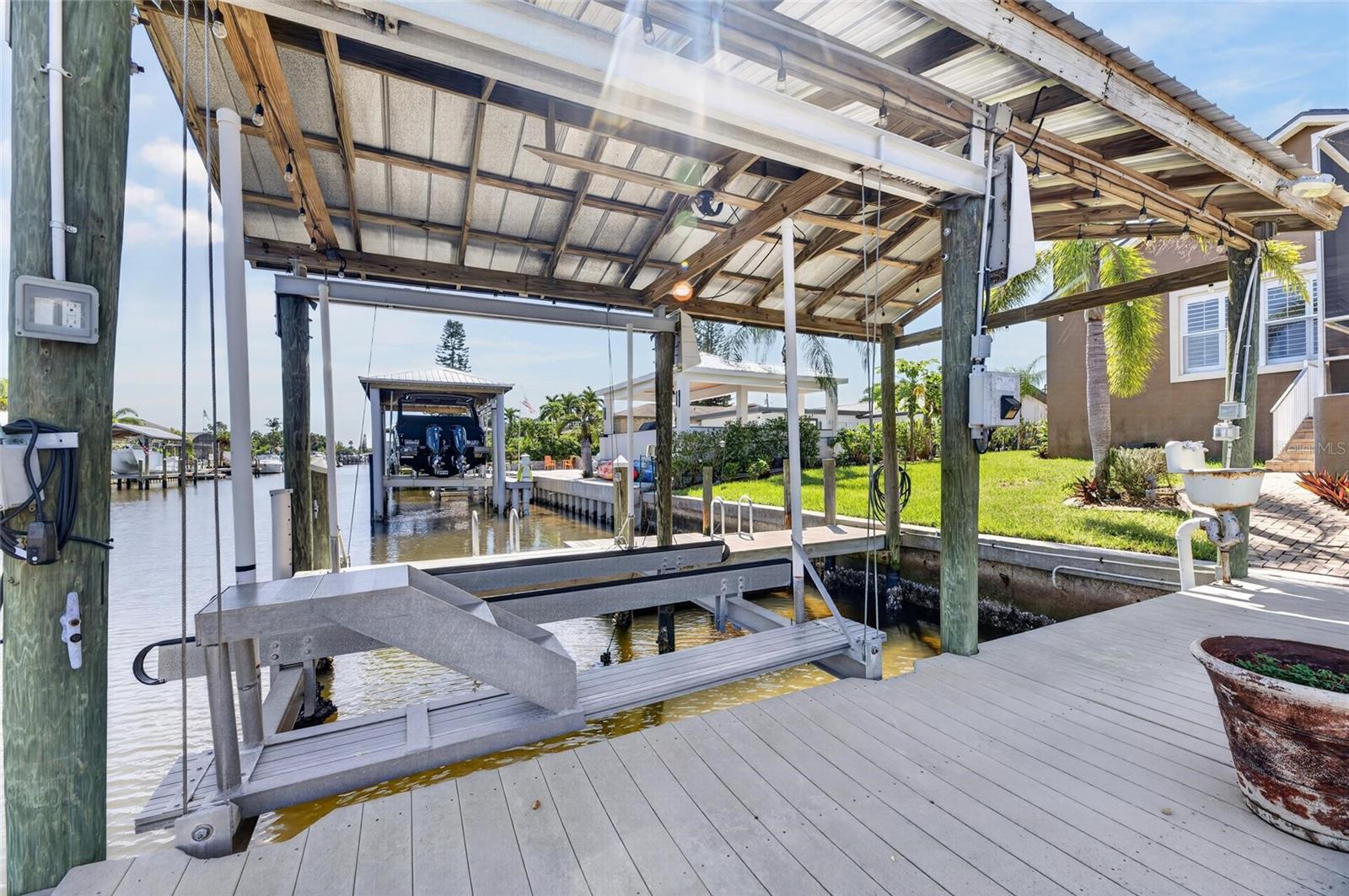 761 KINGSTON COURT, Apollo Beach, FL 33572