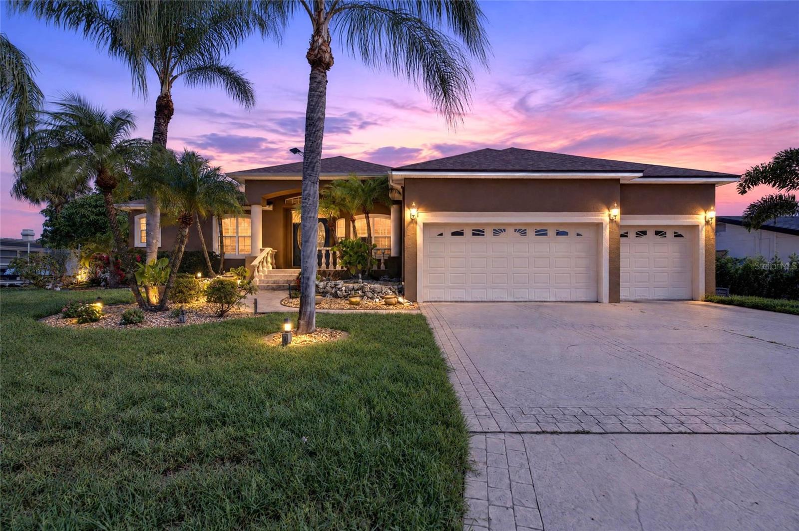 761 KINGSTON COURT, Apollo Beach, FL 33572