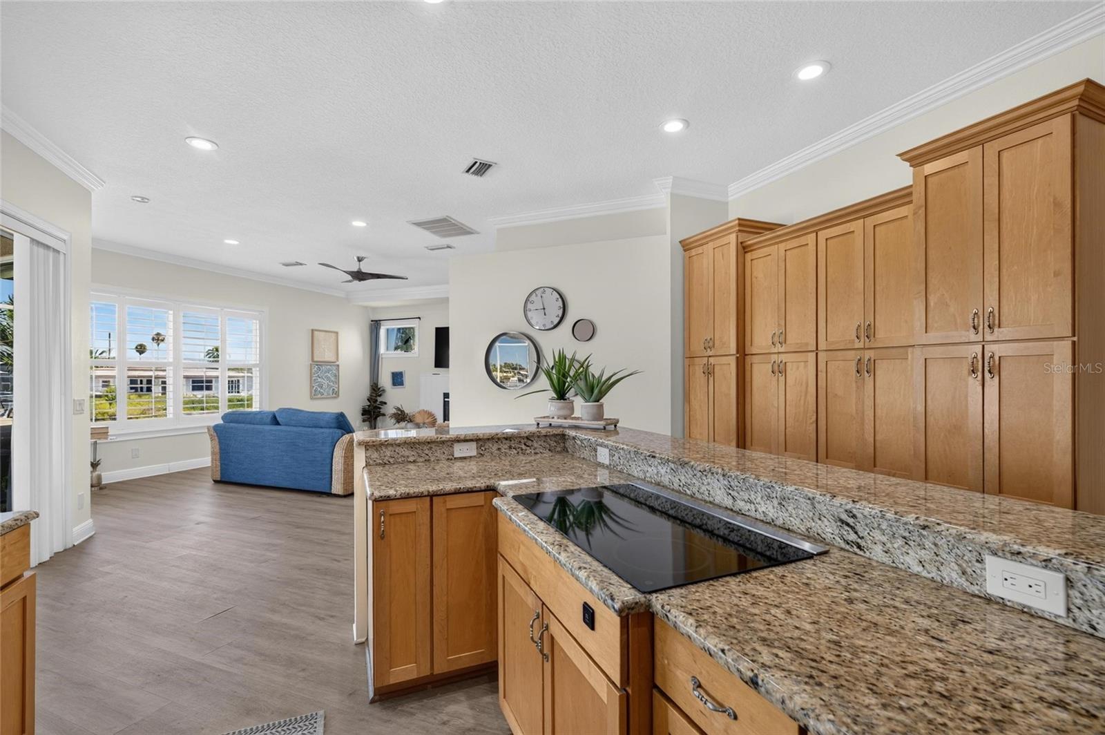 761 KINGSTON COURT, Apollo Beach, FL 33572
