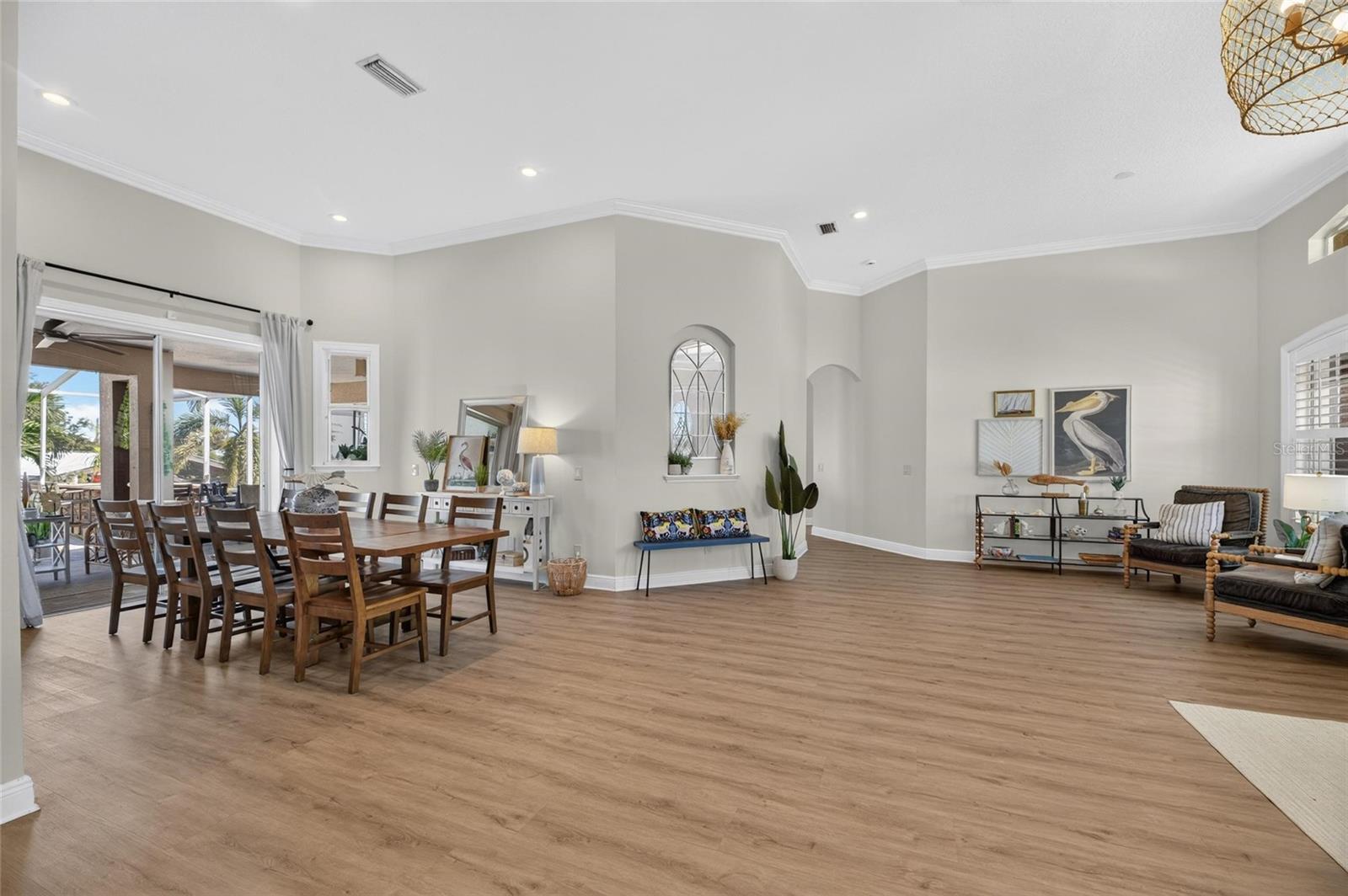 761 KINGSTON COURT, Apollo Beach, FL 33572