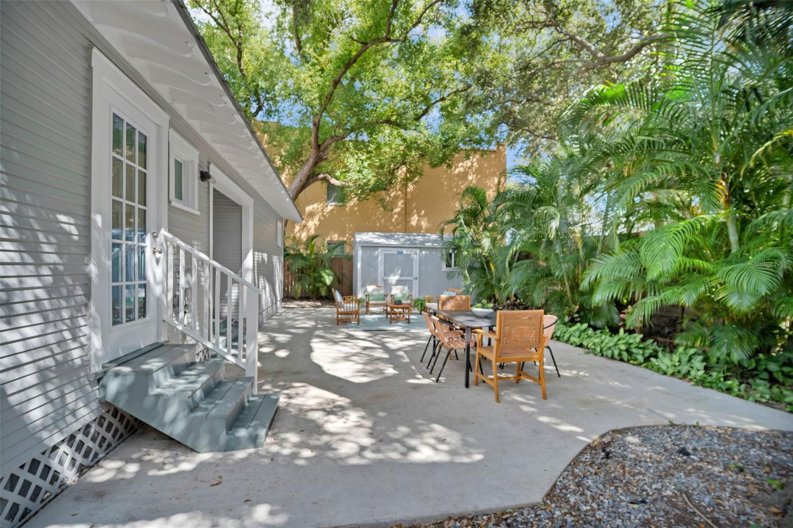1918 W DEKLE AVENUE, Tampa, FL 33606