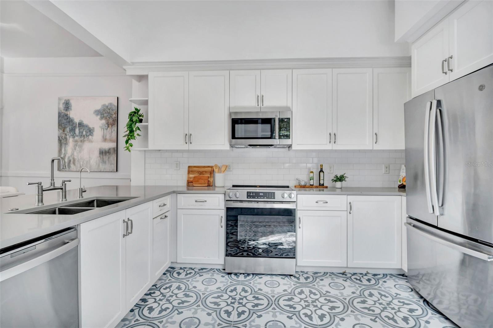 1918 W DEKLE AVENUE, Tampa, FL 33606