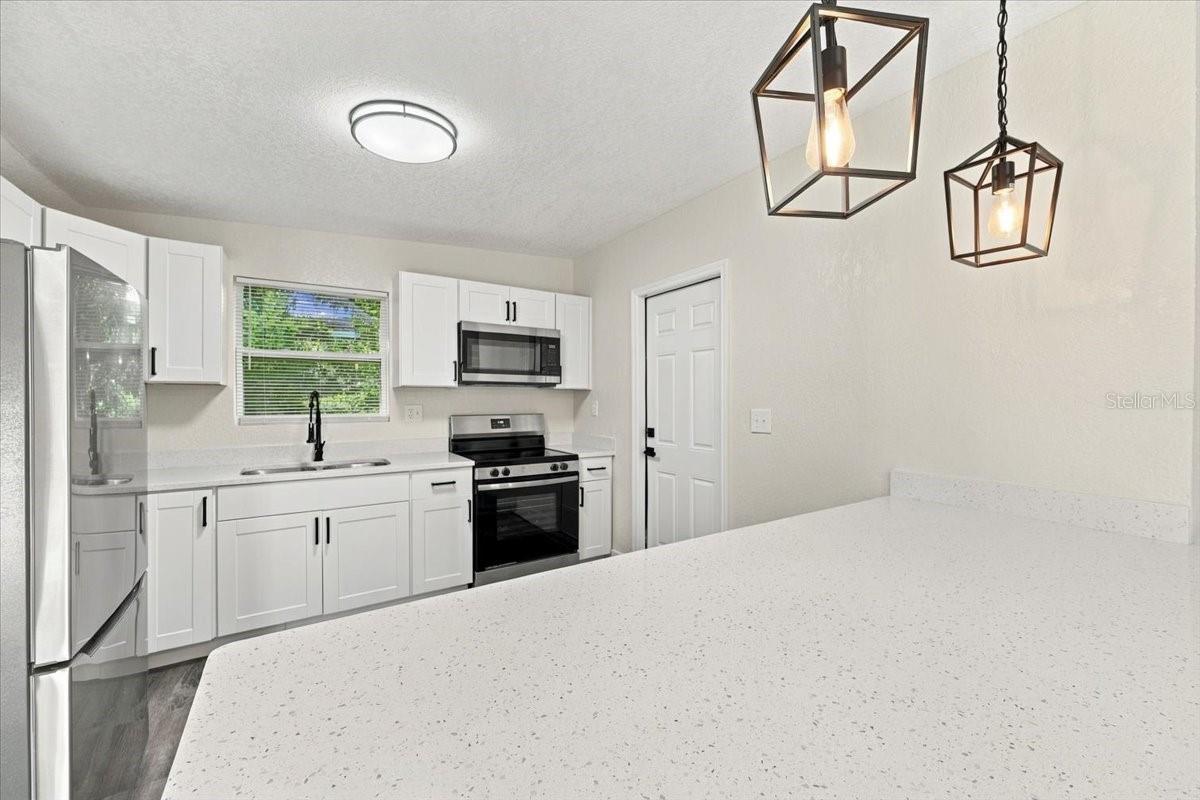 240 WESTWOOD AVENUE, Winter Haven, FL 33880