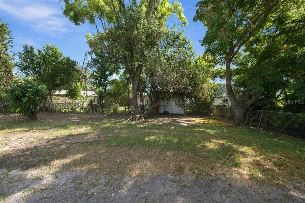 240 WESTWOOD AVENUE, Winter Haven, FL 33880