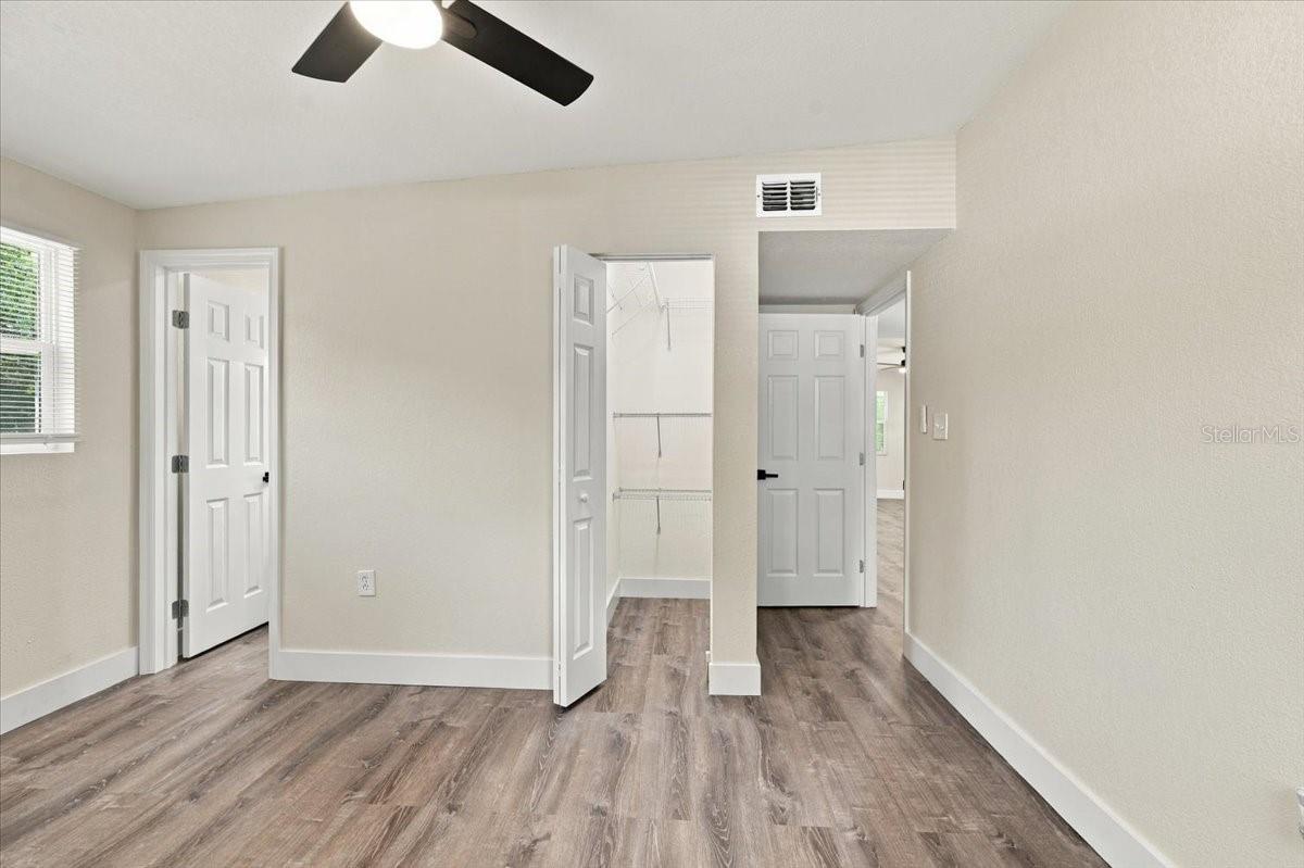 240 WESTWOOD AVENUE, Winter Haven, FL 33880
