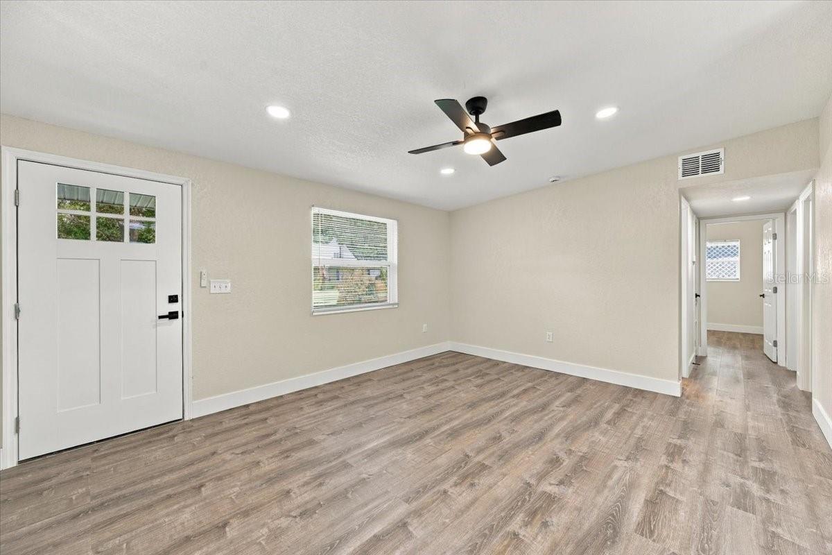 240 WESTWOOD AVENUE, Winter Haven, FL 33880