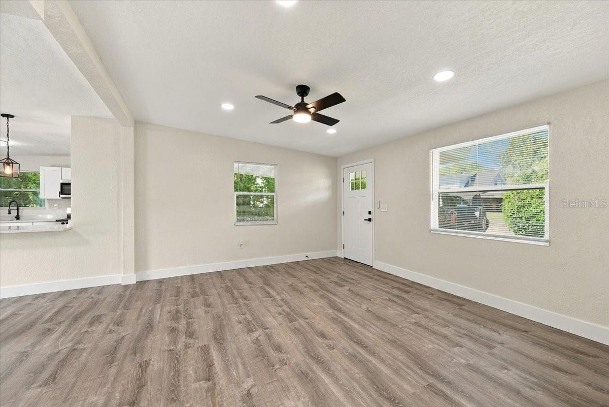 240 WESTWOOD AVENUE, Winter Haven, FL 33880