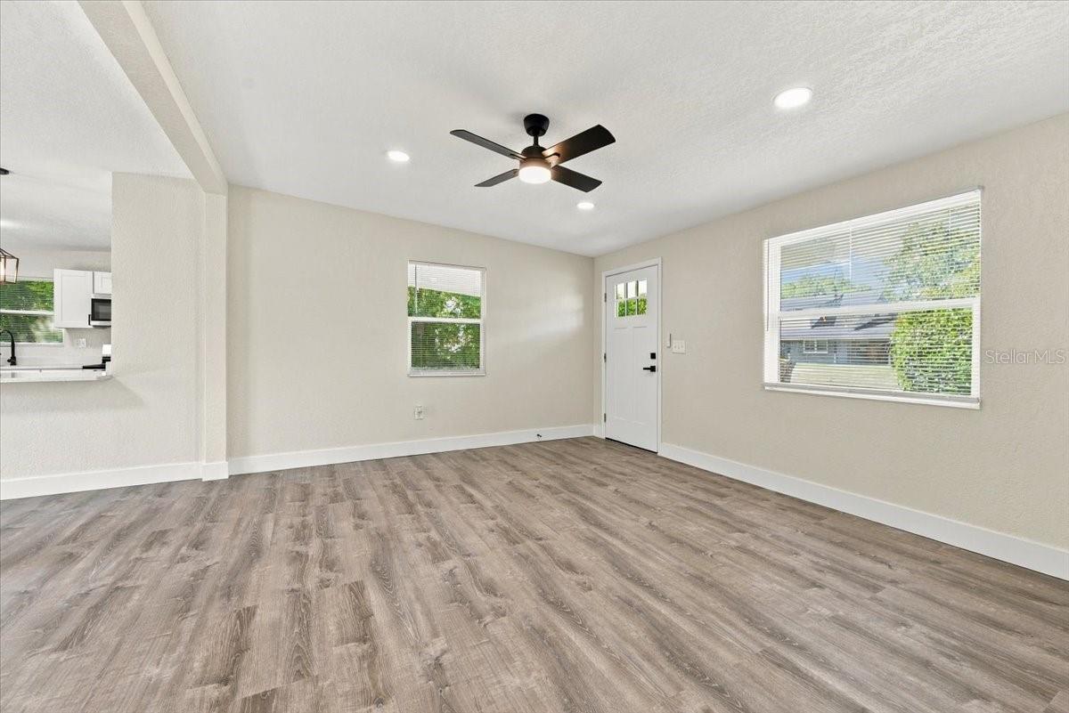 240 WESTWOOD AVENUE, Winter Haven, FL 33880