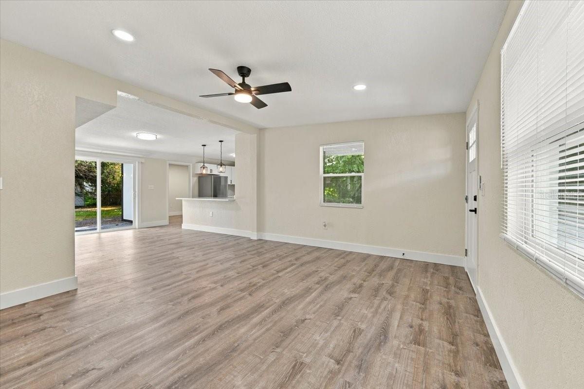 240 WESTWOOD AVENUE, Winter Haven, FL 33880