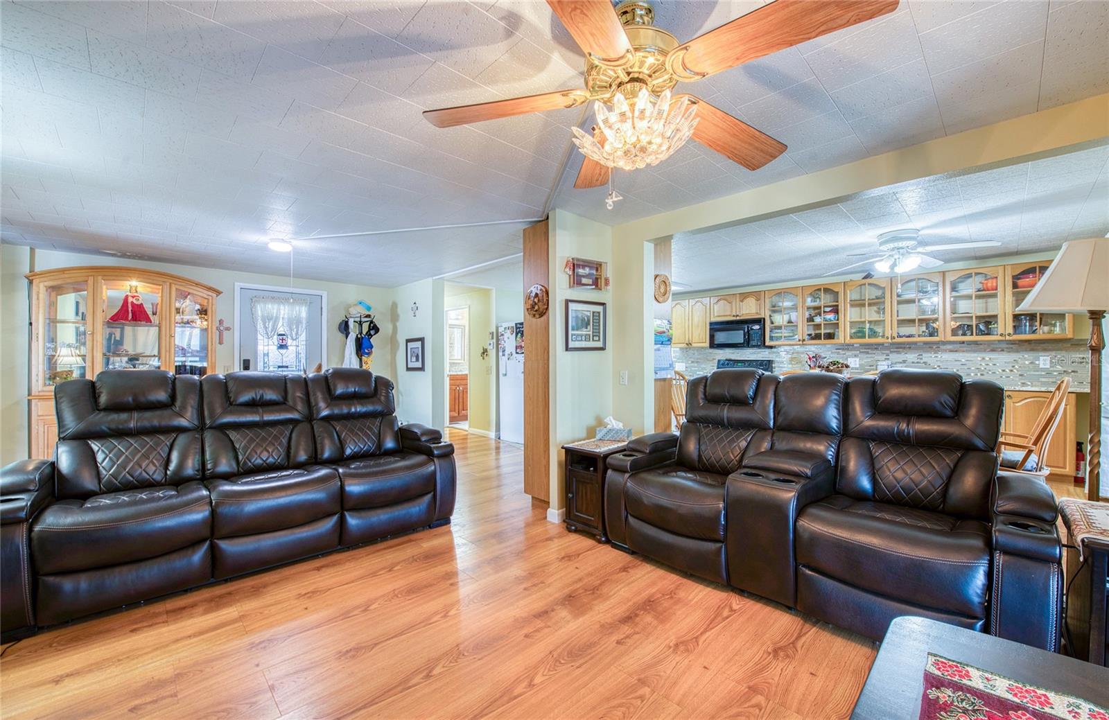 18675 US HIGHWAY 19 N, #303, Clearwater, FL 33764