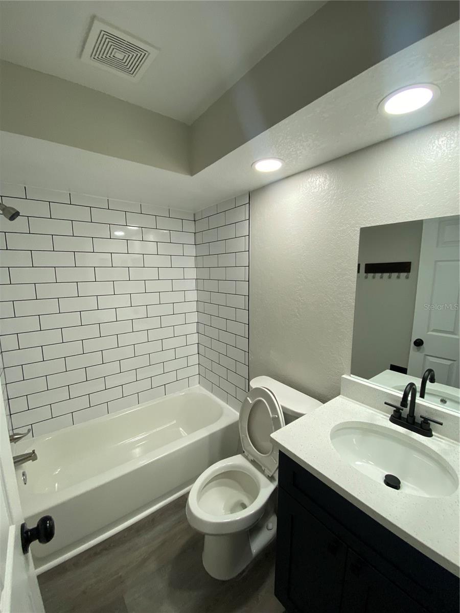 210 SAINT PETERSBURG DRIVE E, #C, Oldsmar, FL 34677