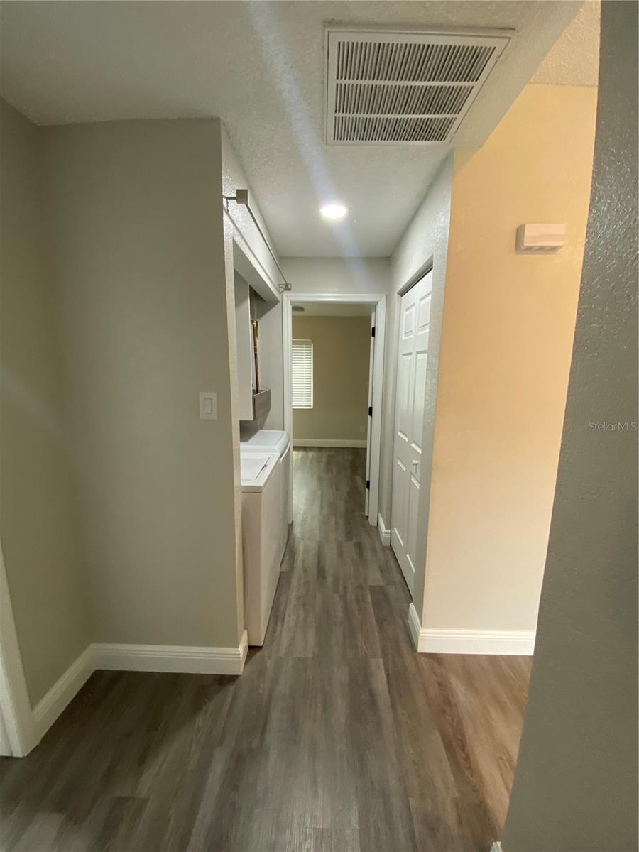 210 SAINT PETERSBURG DRIVE E, #C, Oldsmar, FL 34677