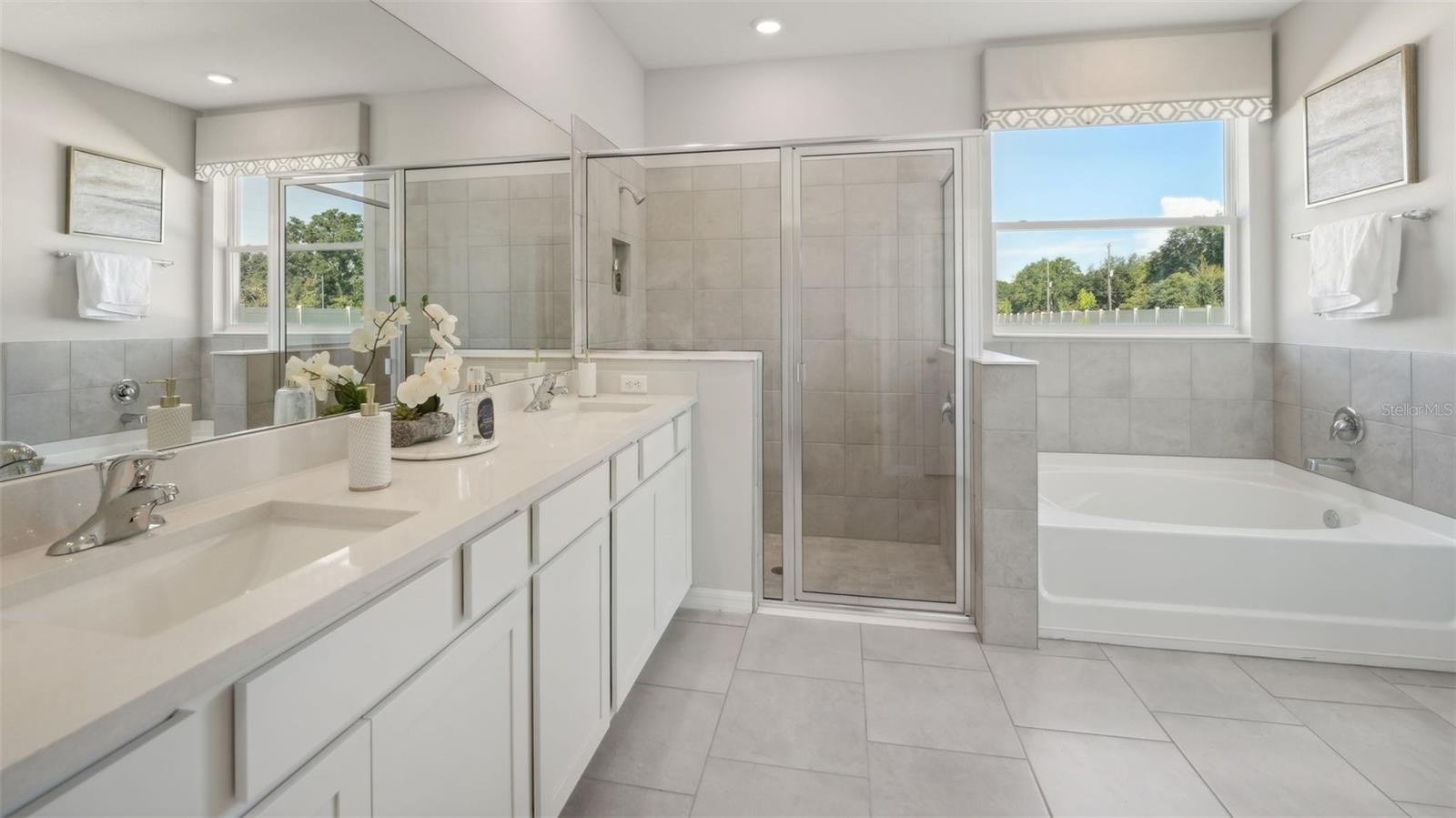 1172 MACY DRIVE, Zephyrhills, FL 33541