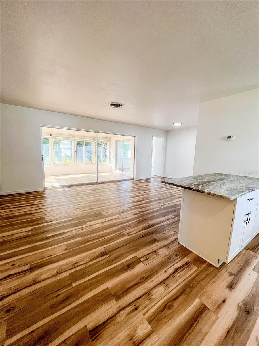 9270 111TH STREET, Seminole, FL 33772