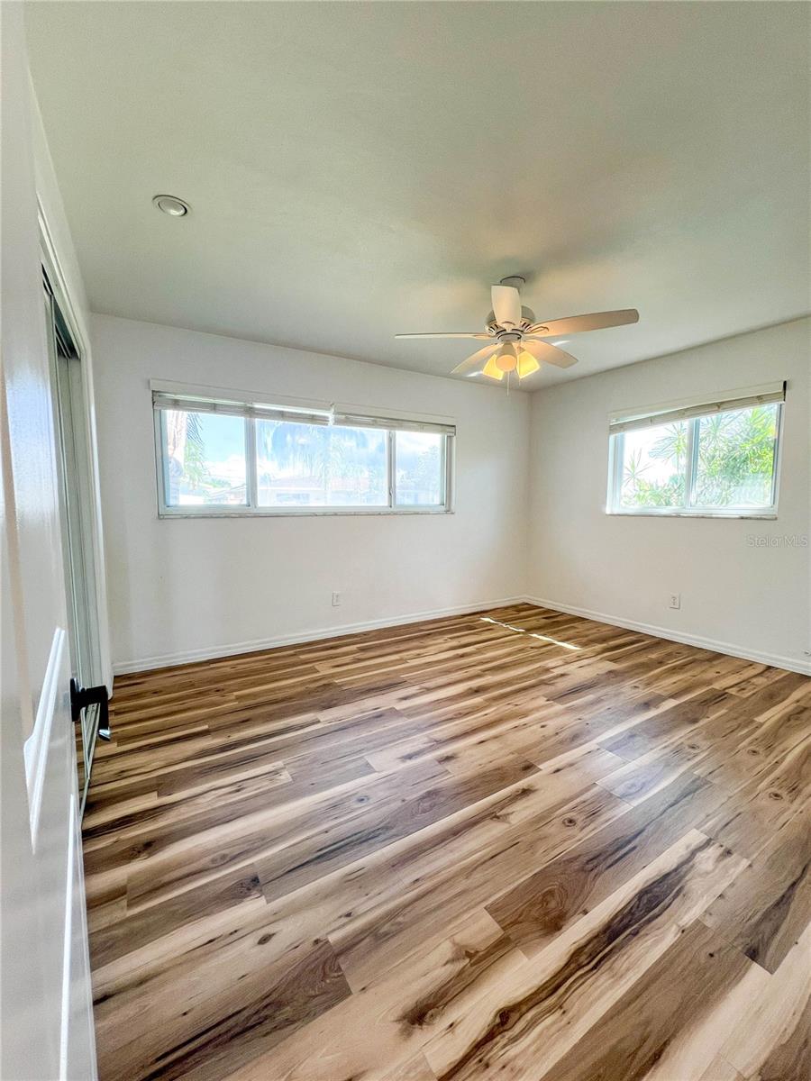 9270 111TH STREET, Seminole, FL 33772