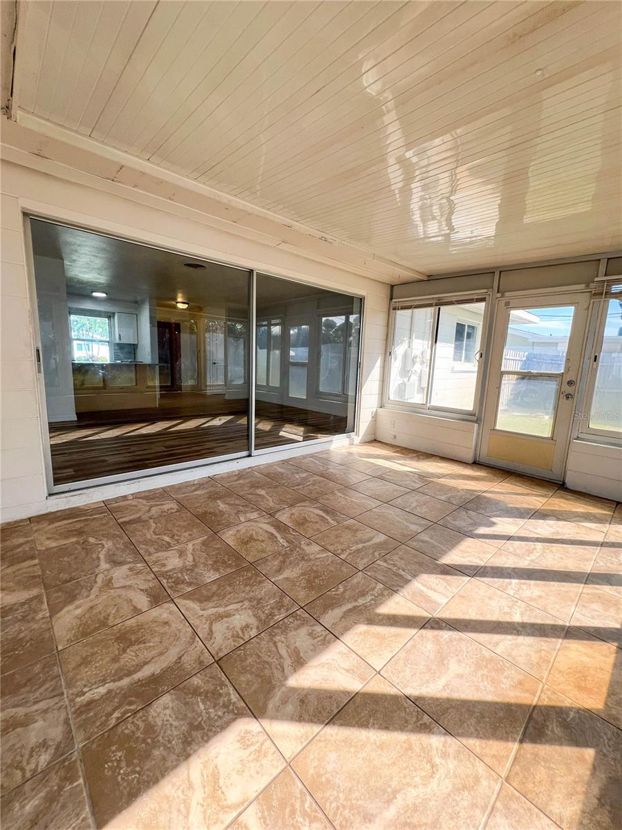 9270 111TH STREET, Seminole, FL 33772
