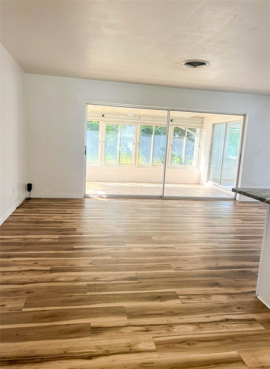 9270 111TH STREET, Seminole, FL 33772 9270 111TH STREET, Seminole, FL 33772