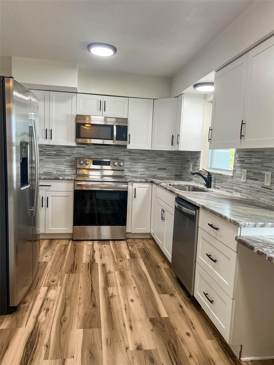9270 111TH STREET, Seminole, FL 33772 9270 111TH STREET, Seminole, FL 33772