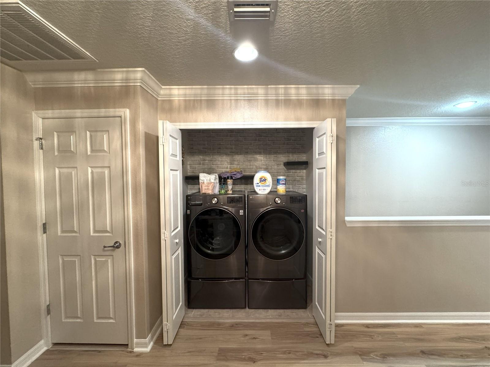 9245 HILLCROFT DRIVE, Riverview, FL 33578