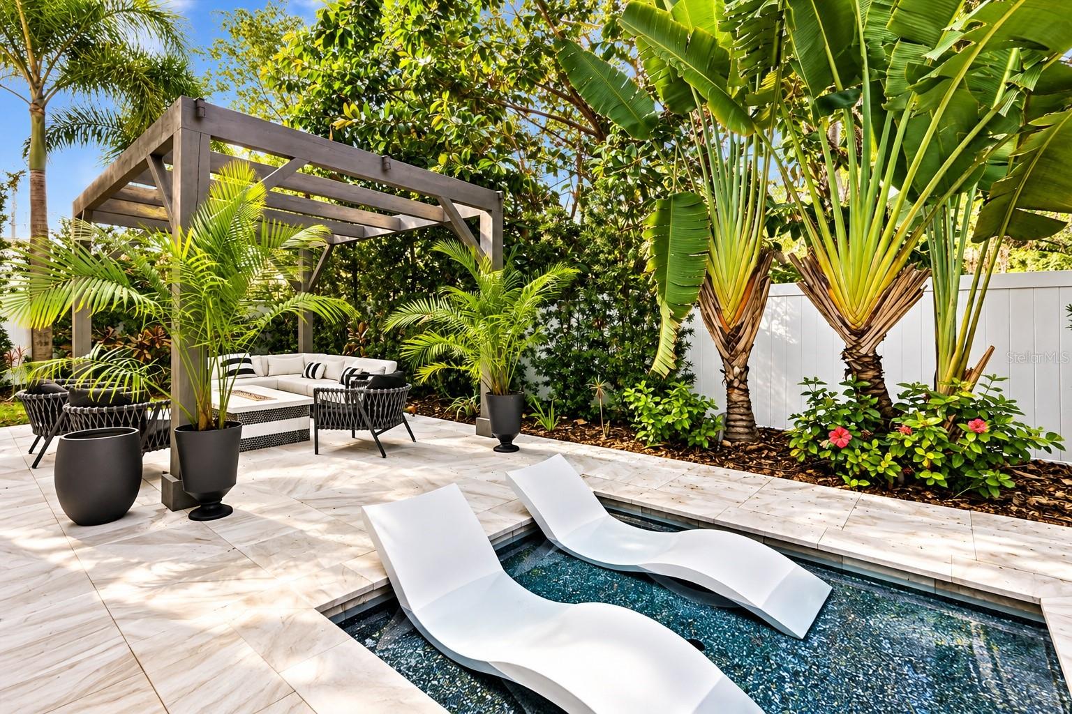 Pool Sun Shelf