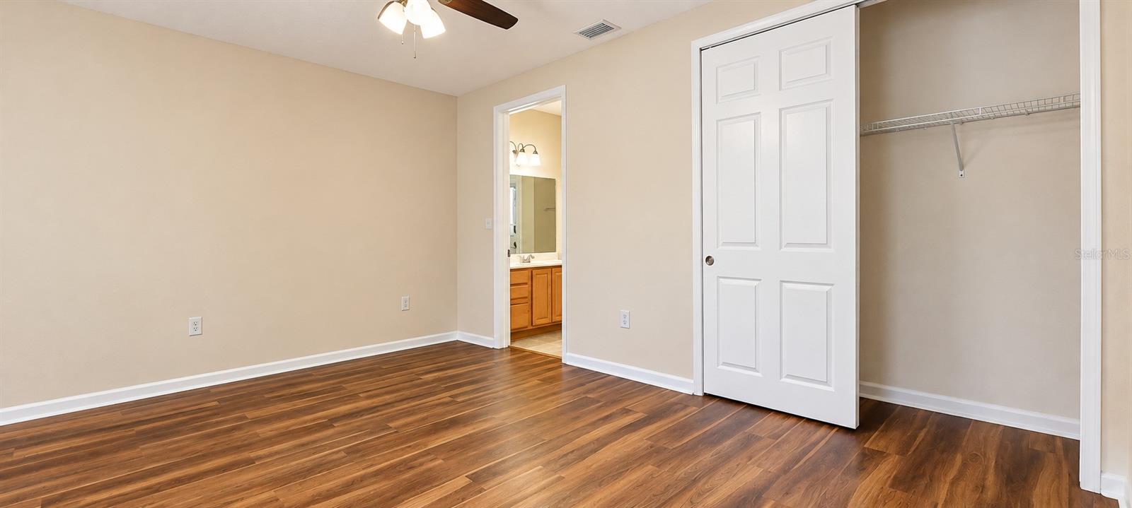 7903 SEMINOLE BOULEVARD, #2105, Seminole, FL 33772