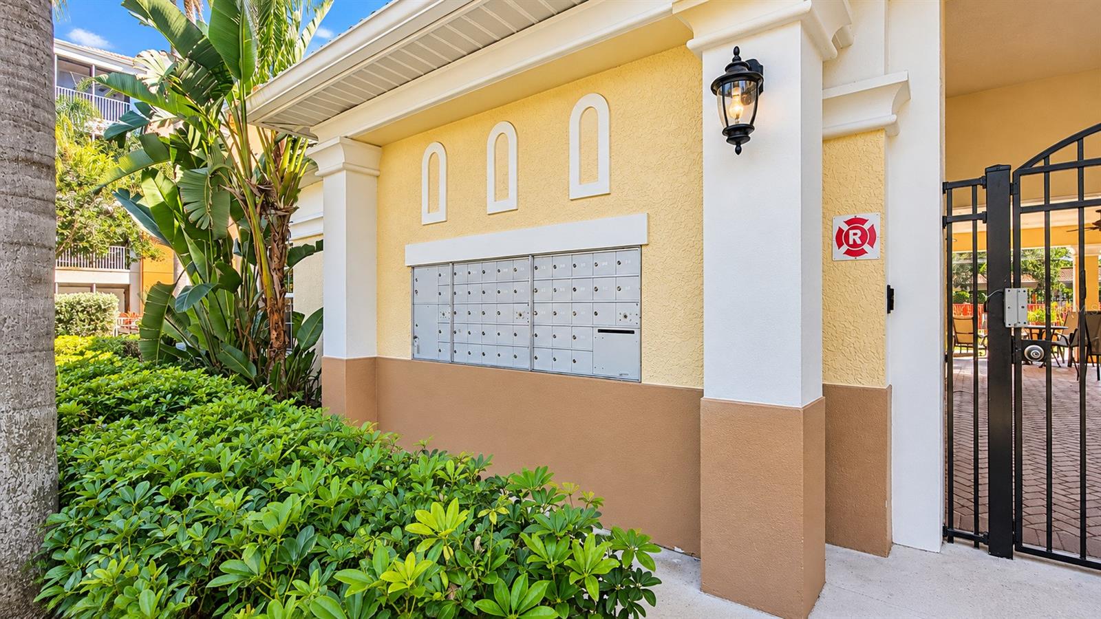 7903 SEMINOLE BOULEVARD, #2105, Seminole, FL 33772