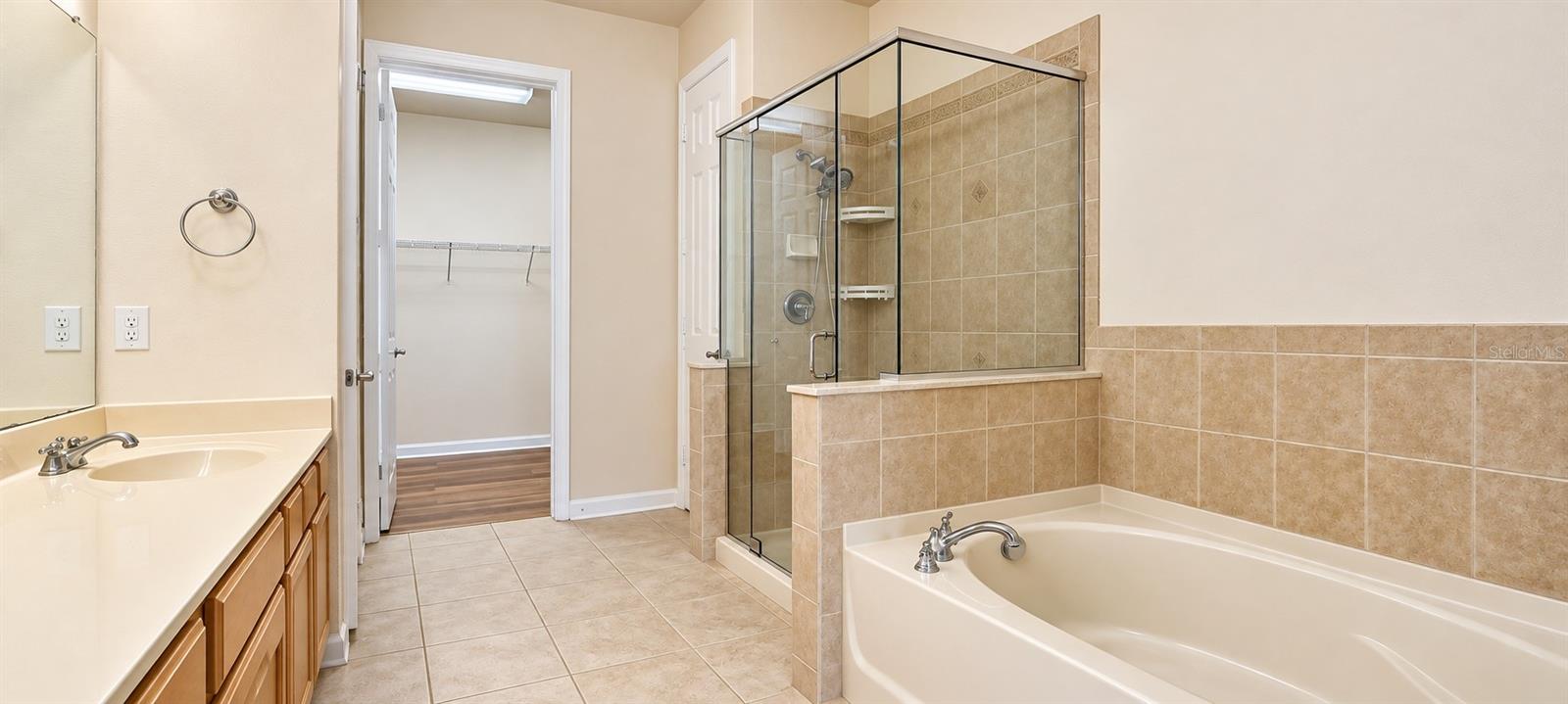 7903 SEMINOLE BOULEVARD, #2105, Seminole, FL 33772