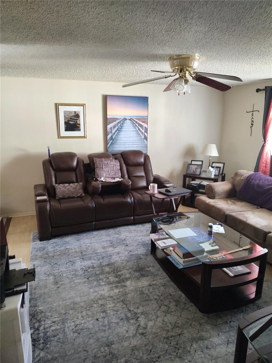 8050 47TH AVENUE N, St Petersburg, FL 33709