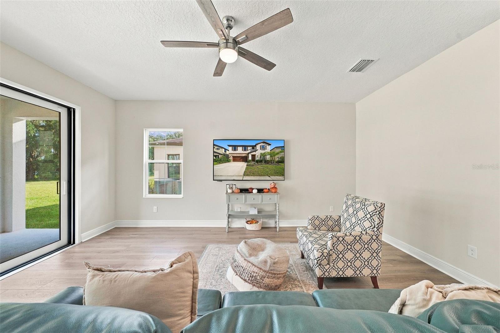 14733 GALLOP RUN DRIVE, Lithia, FL 33547