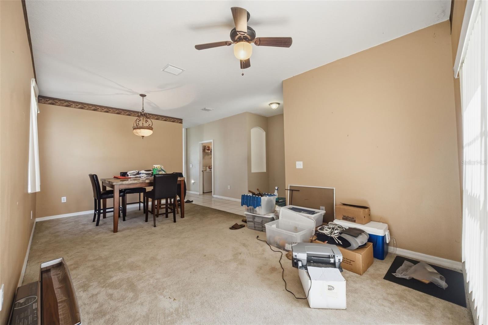 Living room 11'6" x 14'7" and dining room