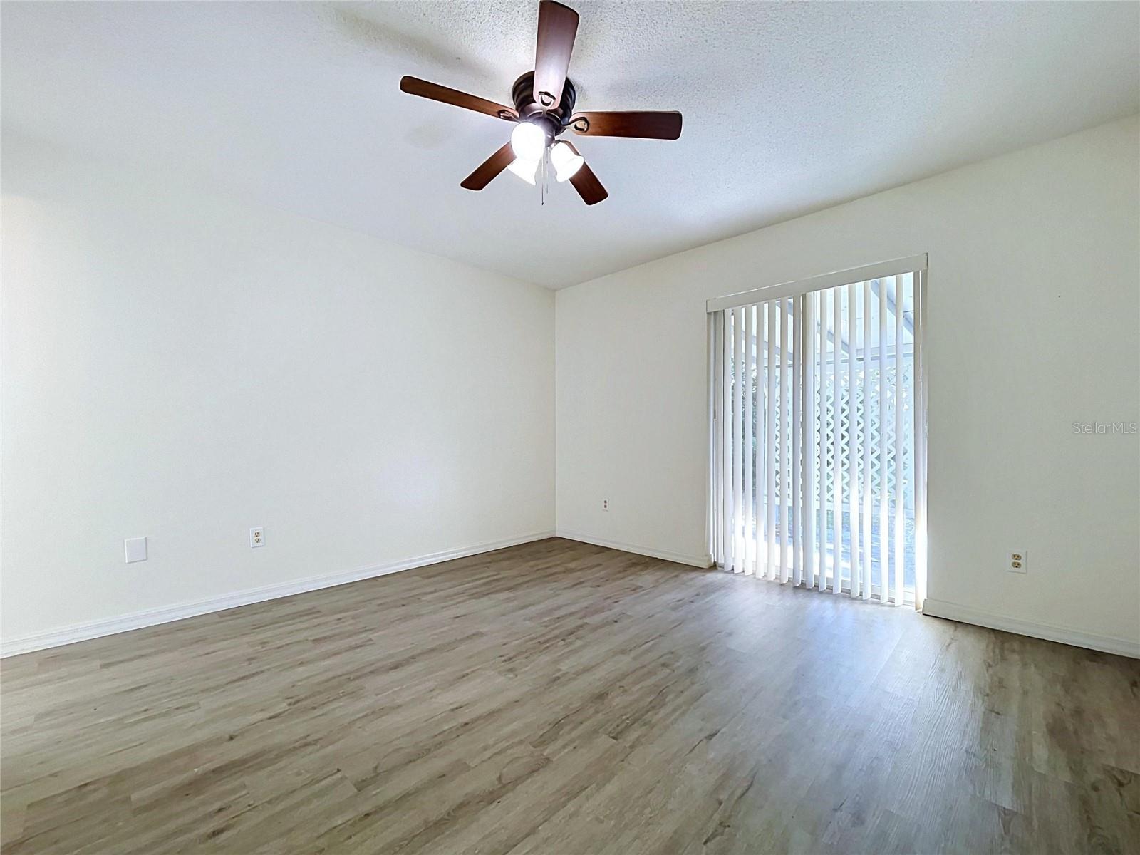1417 E HANNA AVENUE, Tampa, FL 33604