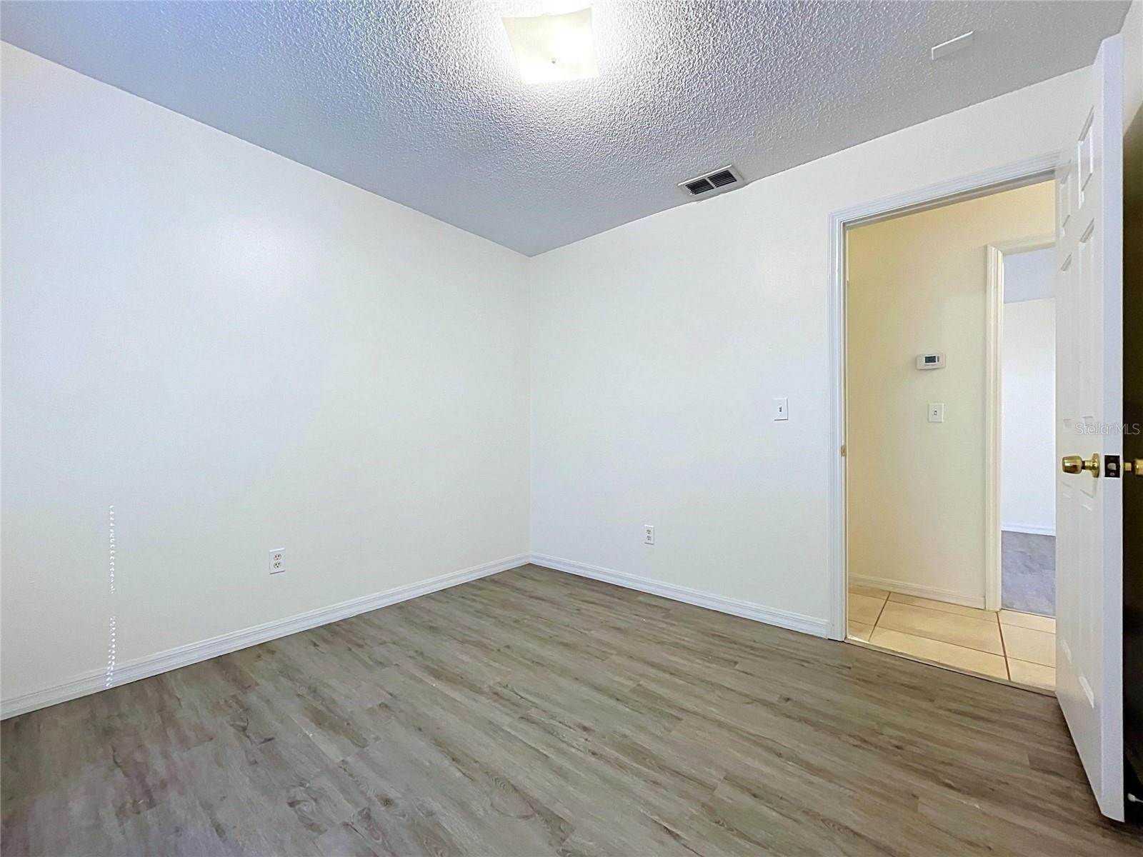 1417 E HANNA AVENUE, Tampa, FL 33604