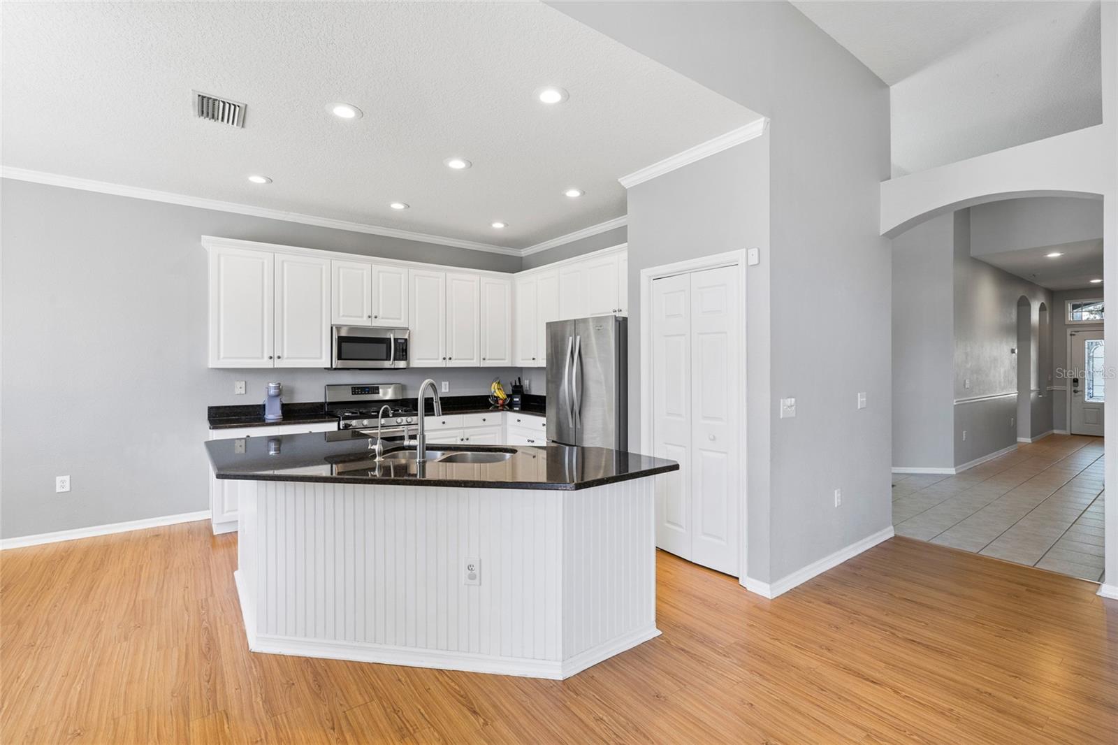 6020 MARTINGLADE PLACE, Lithia, FL 33547