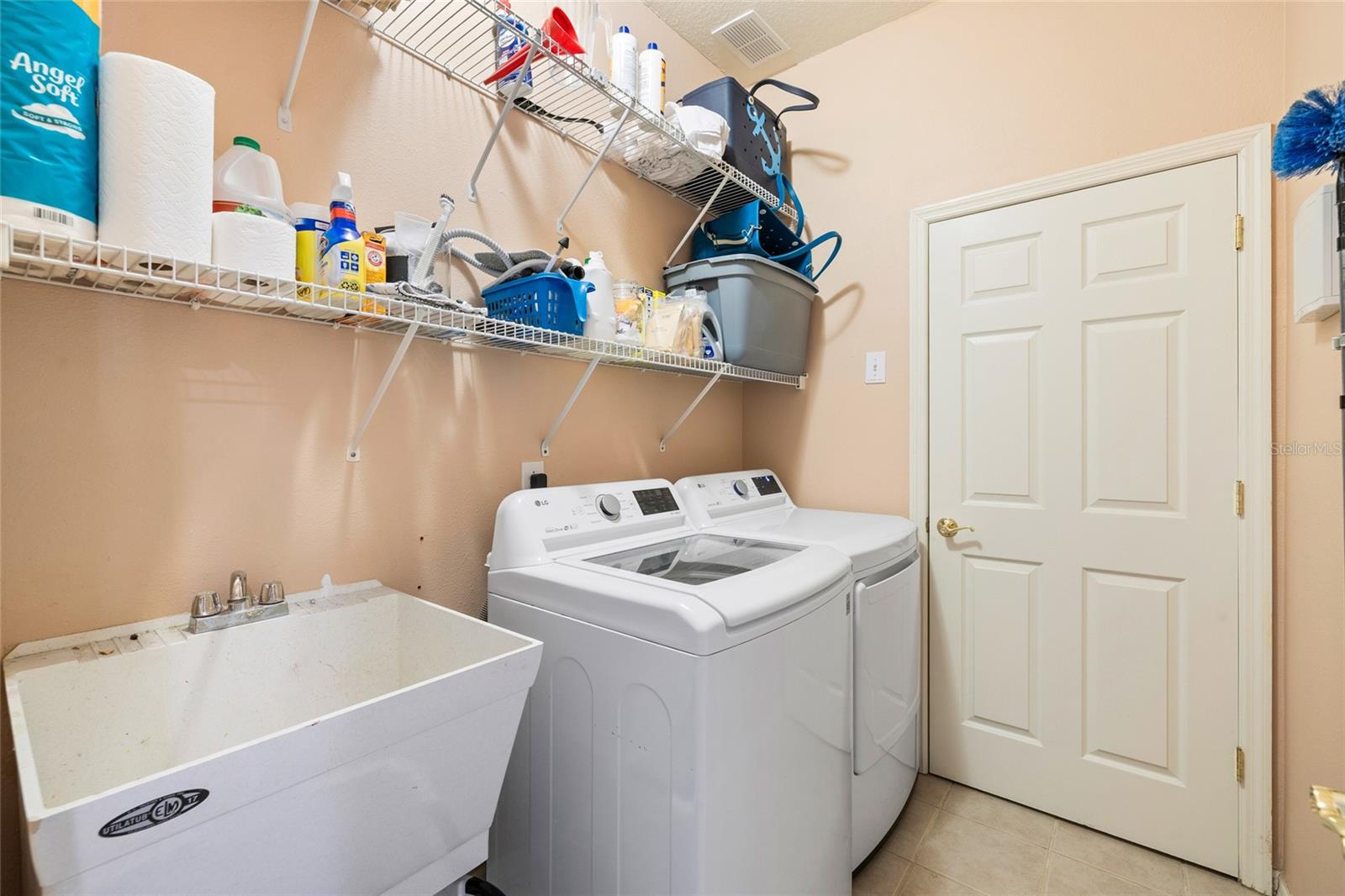 6020 MARTINGLADE PLACE, Lithia, FL 33547