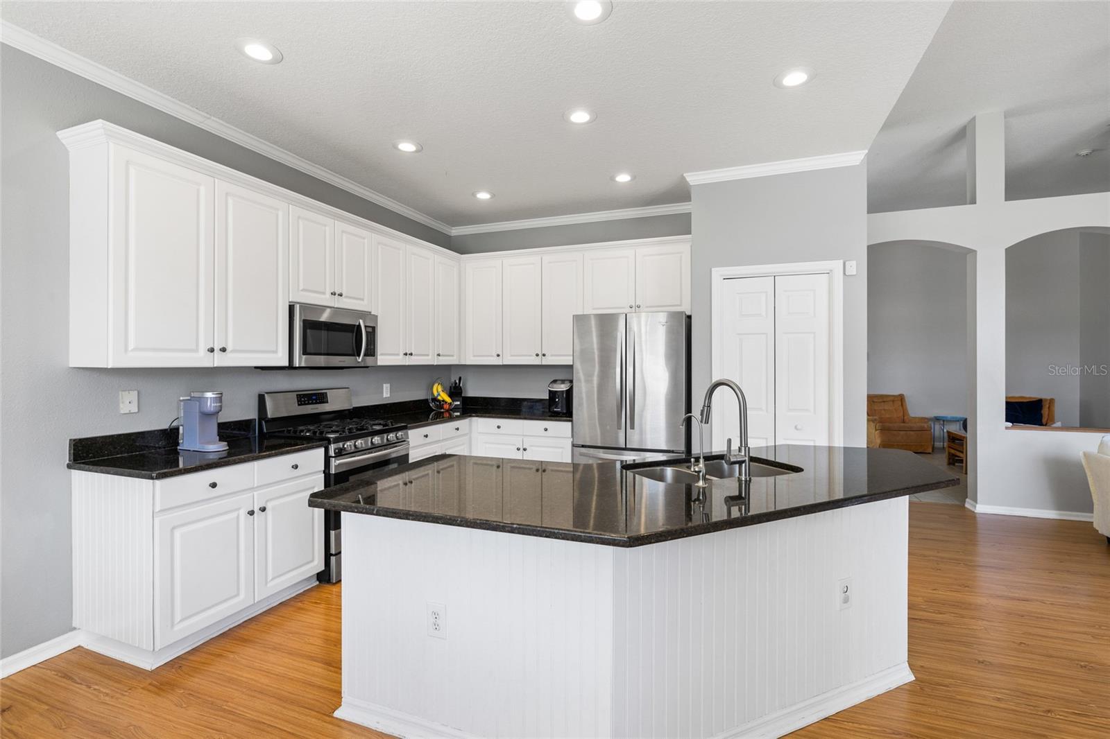 6020 MARTINGLADE PLACE, Lithia, FL 33547